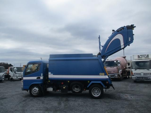 MITSUBISHI CANTER 2016 Image 31