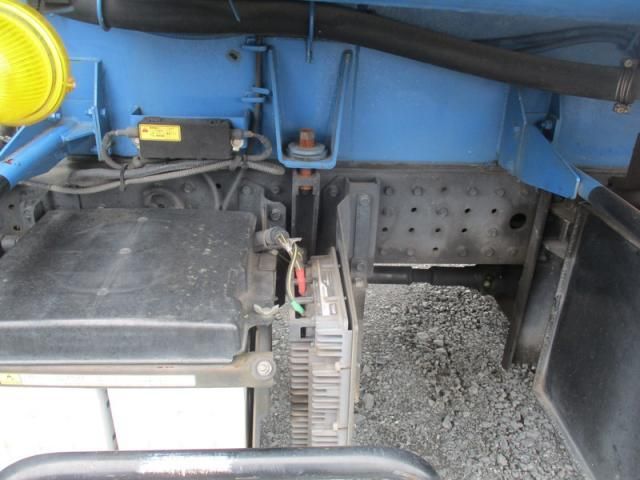 MITSUBISHI CANTER 2016 Image 31