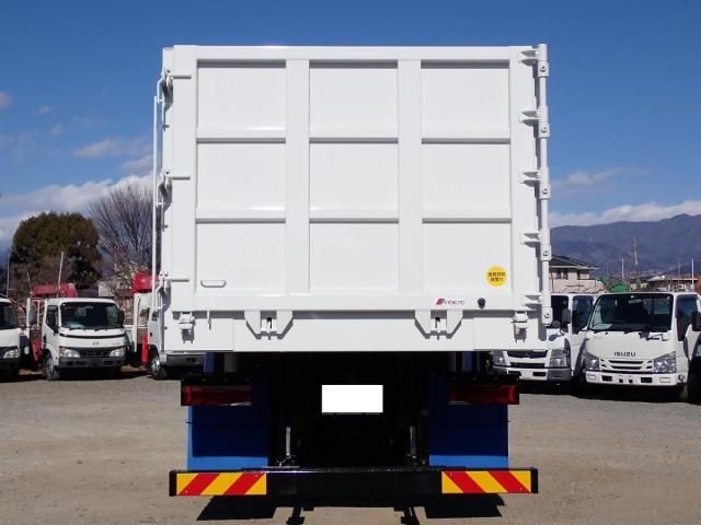 MITSUBISHI FUSOU SUPER GREAT 2025 Image 31