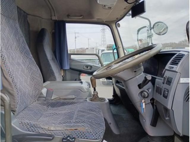 MITSUBISHI FUSOU FIGHTER 2007 Image 31