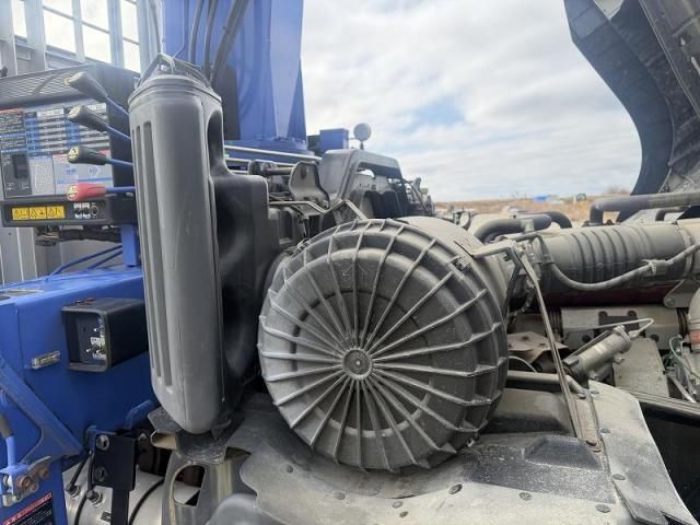 HINO PROFIA 2016 Image 31