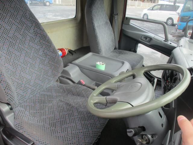 MITSUBISHI FUSOU FIGHTER 2006 Image 31