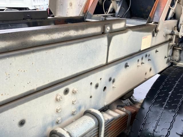 HINO PROFIA 2016 Image 31