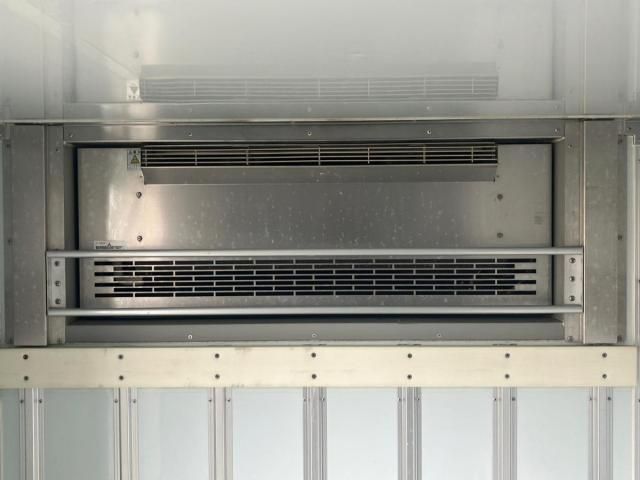 MITSUBISHI CANTER 2013 Image 31