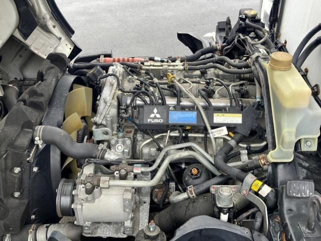 MITSUBISHI CANTER 2013 Image 31