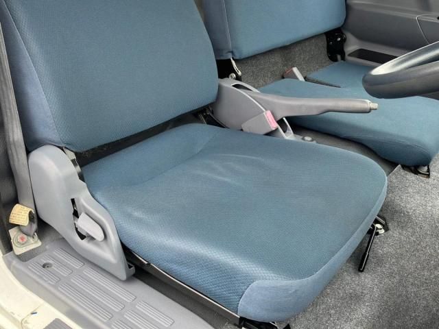 MITSUBISHI CANTER 2013 Image 31