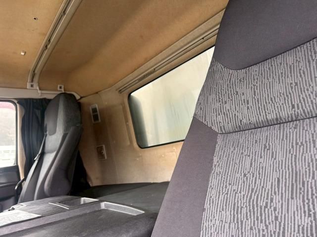 MITSUBISHI FUSOU SUPER GREAT 2018 Image 31