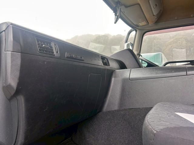 MITSUBISHI FUSOU SUPER GREAT 2018 Image 31