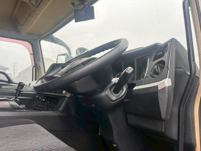 MITSUBISHI FUSOU SUPER GREAT 2018 Image 31