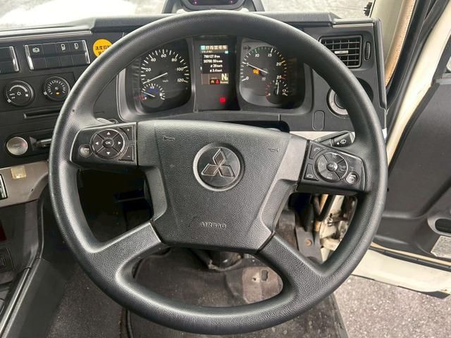 MITSUBISHI FUSOU SUPER GREAT 2018 Image 31