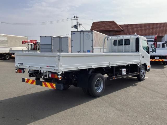 HINO DUTRO 2023 Image 31