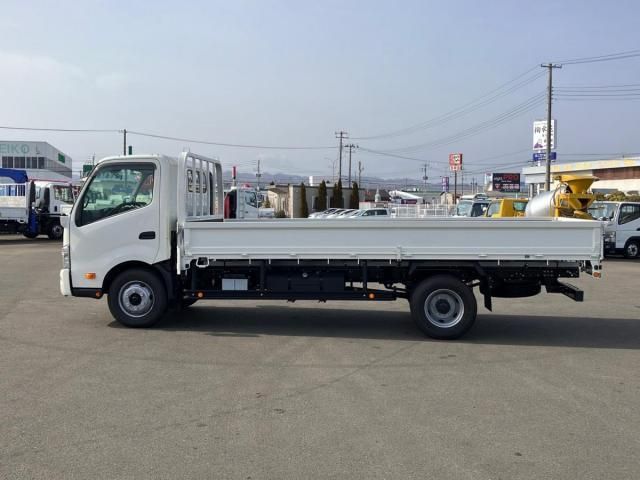 HINO DUTRO 2023 Image 31