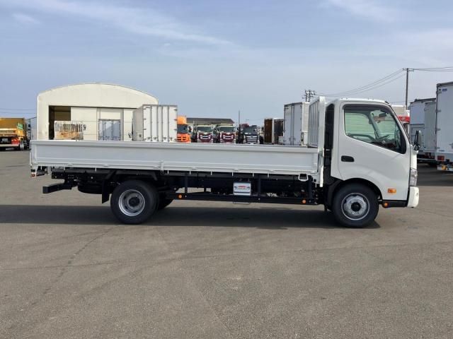 HINO DUTRO 2023 Image 31