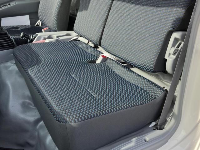 HINO DUTRO 2023 Image 31