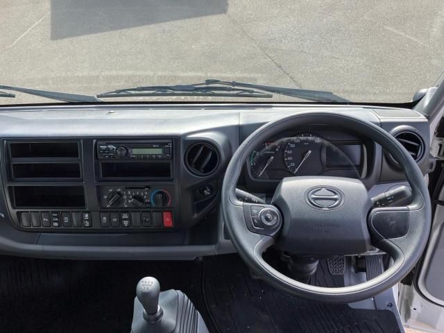 HINO DUTRO 2023 Image 31