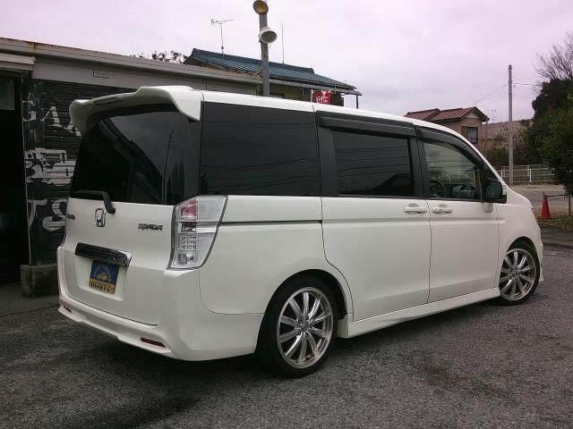 HONDA STEPWAGON SPADA 2010 Image 31