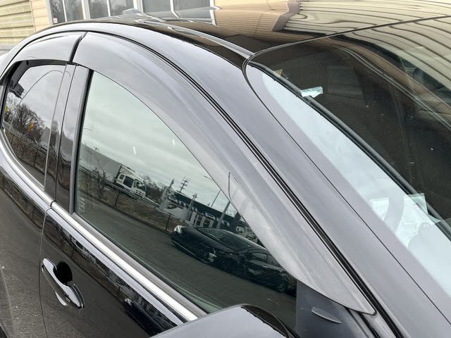 TOYOTA YARIS HYBRID 2022 Image 31