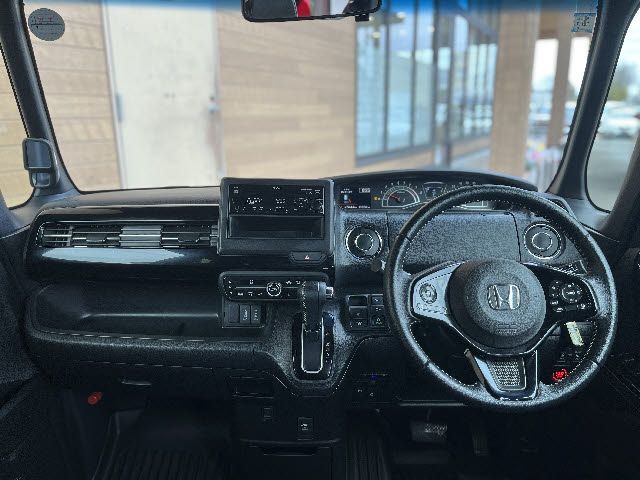 HONDA N BOX CUSTOM 2024 Image 31