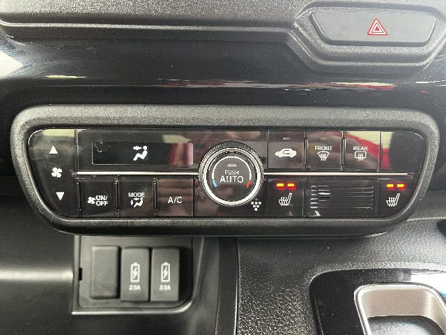 HONDA N BOX CUSTOM 2024 Image 31