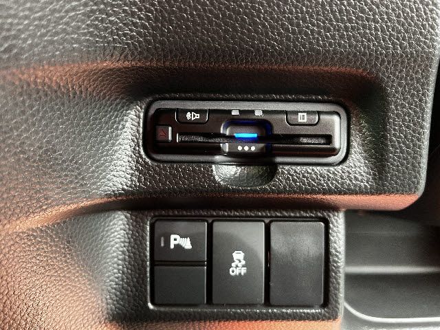 HONDA N BOX CUSTOM 2024 Image 31