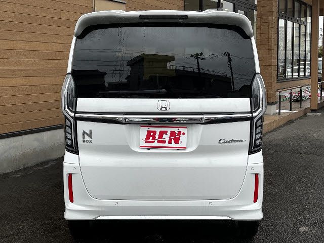 HONDA N BOX CUSTOM 2024 Image 31