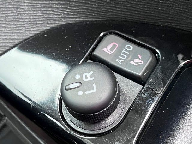 DAIHATSU TANTO CUSTOM 2017 Image 31