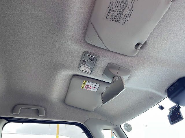 DAIHATSU TANTO CUSTOM 2017 Image 31