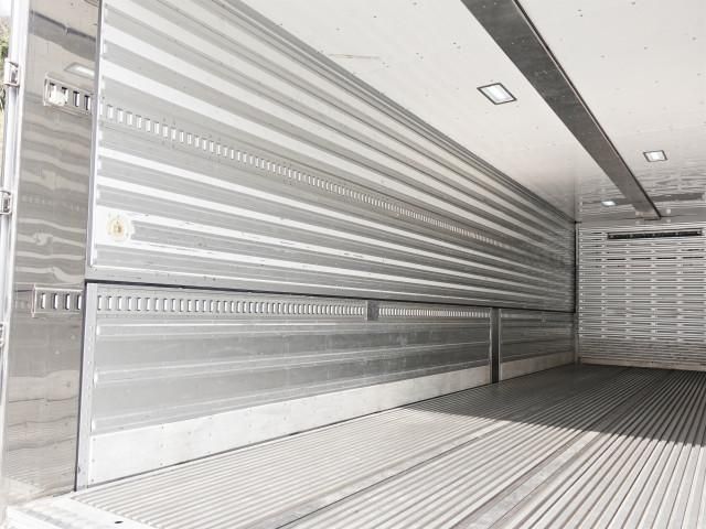 NISSAN DIESEL QUON 2018 Image 31