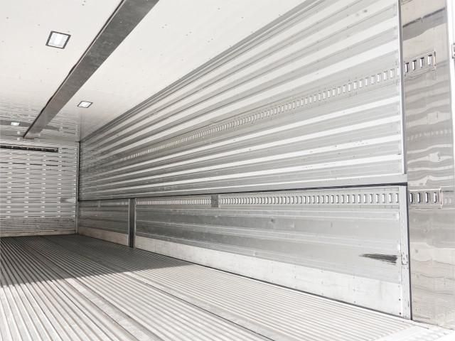 NISSAN DIESEL QUON 2018 Image 31