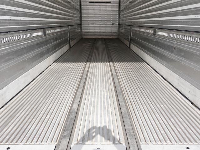 NISSAN DIESEL QUON 2018 Image 31