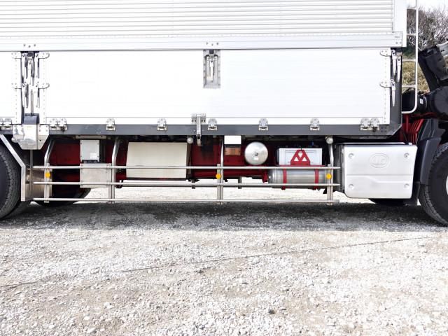 NISSAN DIESEL QUON 2018 Image 31