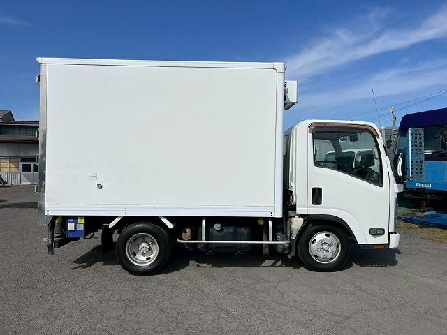 ISUZU ELF 2012 Image 31