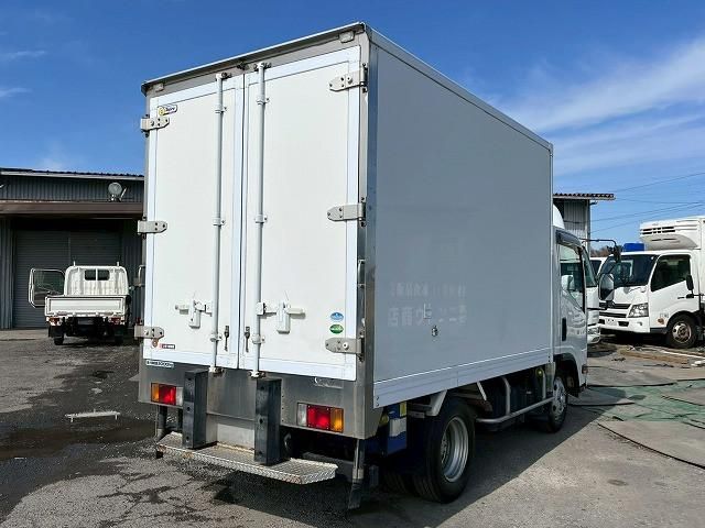 ISUZU ELF 2012 Image 31