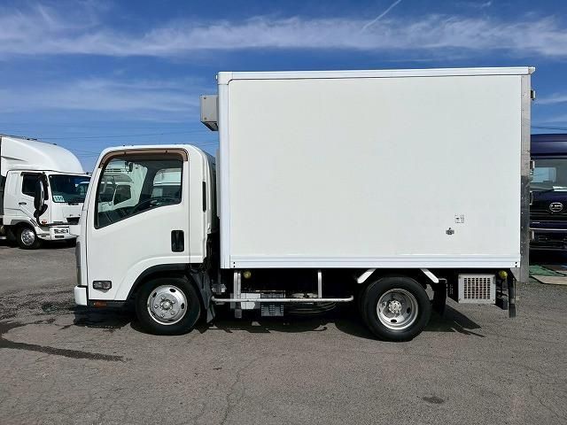 ISUZU ELF 2012 Image 31