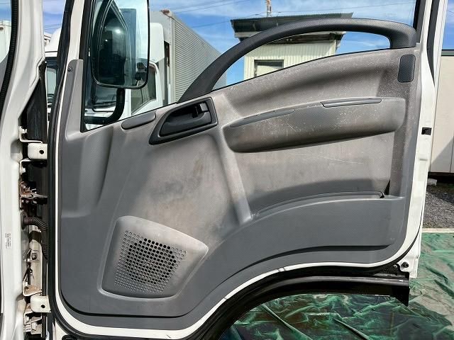 ISUZU ELF 2012 Image 31