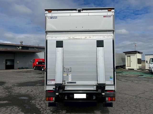 MITSUBISHI CANTER 2018 Image 31