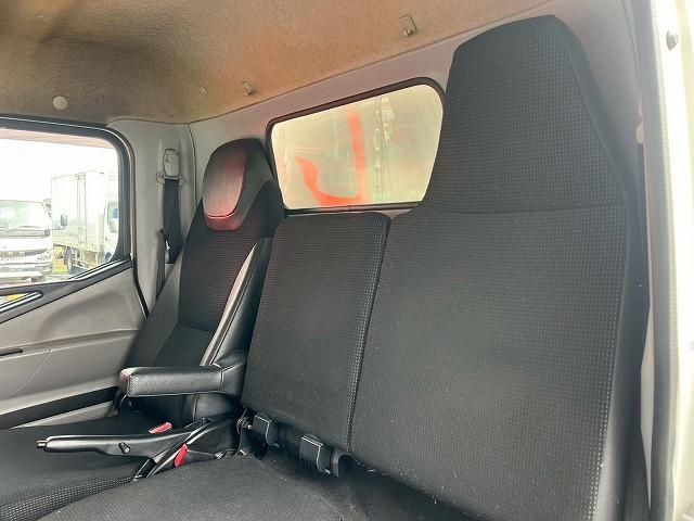 MITSUBISHI CANTER 2018 Image 31