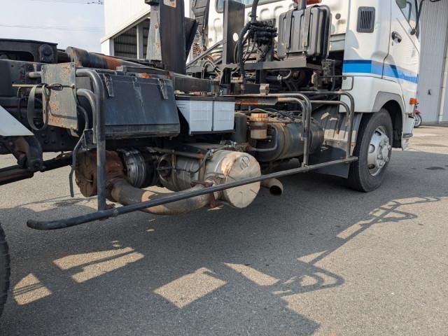 MITSUBISHI FUSOU FIGHTER 2015 Image 31