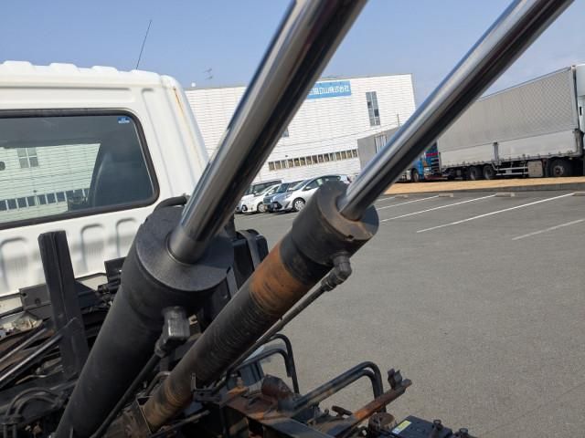 MITSUBISHI FUSOU FIGHTER 2015 Image 31