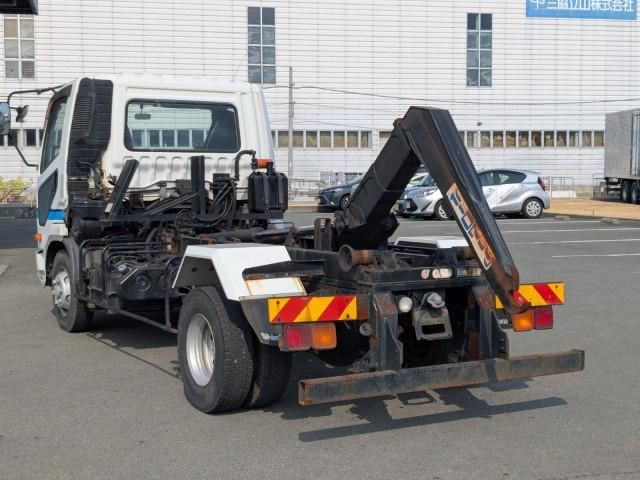 MITSUBISHI FUSOU FIGHTER 2015 Image 31