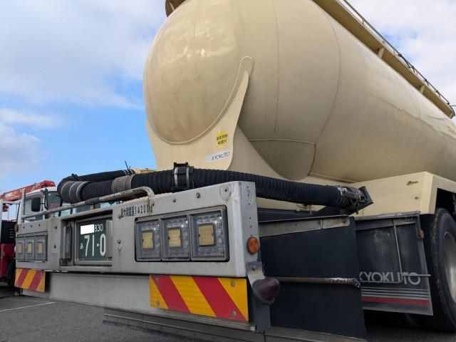 HINO PROFIA 2006 Image 31