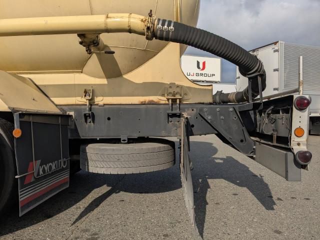 HINO PROFIA 2006 Image 31