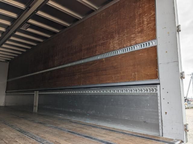 ISUZU GIGA 2017 Image 31