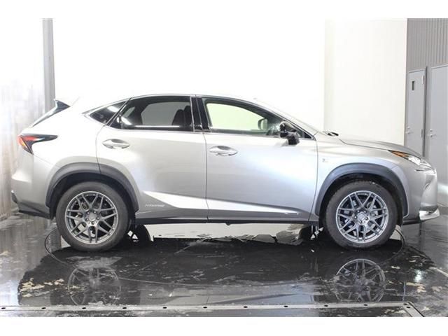 TOYOTA LEXUS NX300H AWD 2014 Image 31