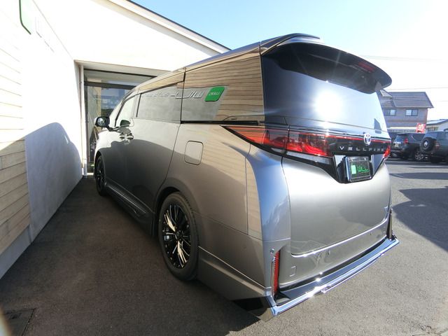 TOYOTA VELLFIRE  HYBRID 2026 Image 31