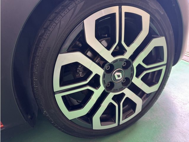 RENAULT TWINGO 2018 Image 31