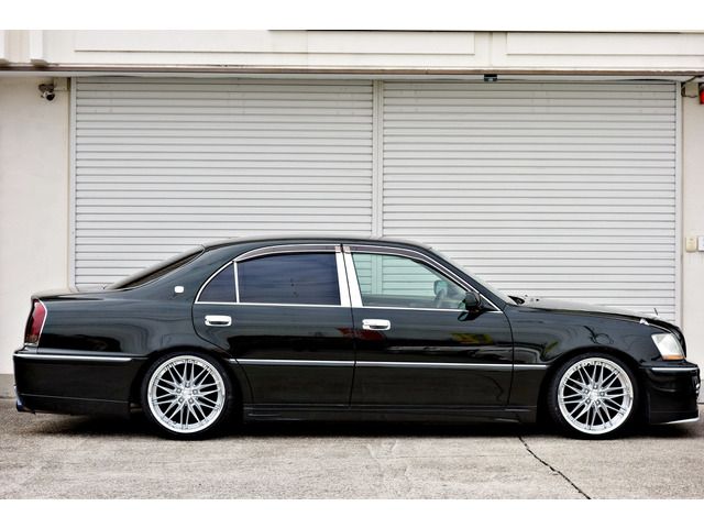 TOYOTA CROWN MAJESTA 2001 Image 31