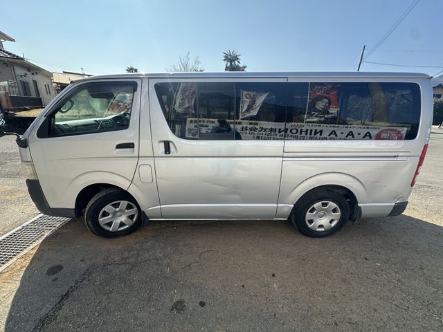 TOYOTA HIACE VAN 2WD 2005 Image 31