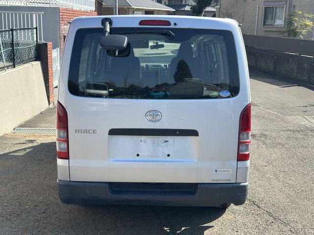 TOYOTA HIACE VAN 2WD 2005 Image 31