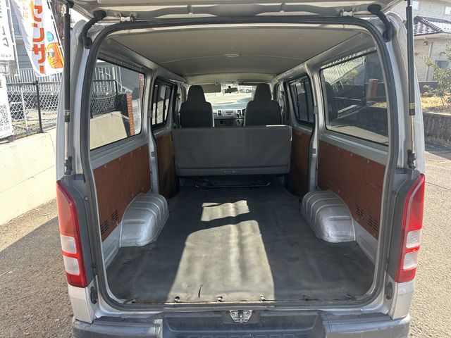 TOYOTA HIACE VAN 2WD 2005 Image 31